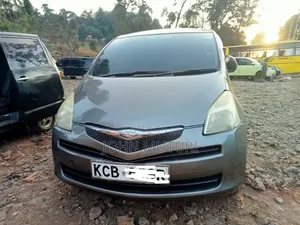 Toyota Ractis 2008 Kijivu