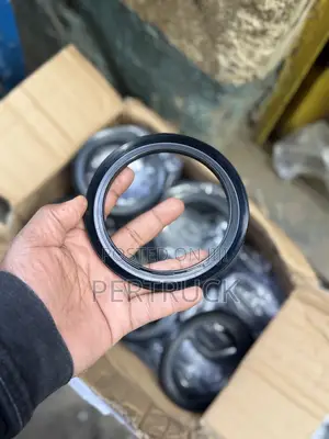 Mihuri ya Roda ya Nyuma Howo H3 104x134x9.5