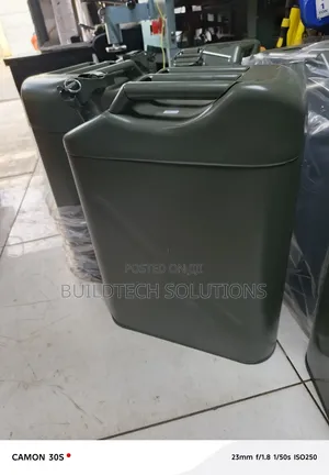 Jerry Can ya Mafuta Inayobebeka