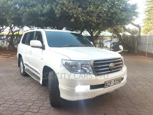 Toyota Land Cruiser V8 2008 Rangi ya Lulu