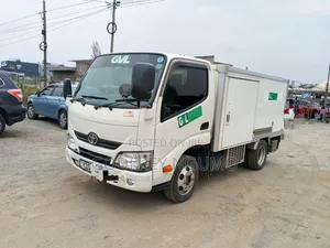 Toyota Dyna 2018