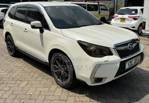 Subaru Forester 2014 Nyeupe