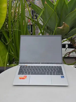 HP Dragonfly 13.5" G4 Laptop - Core i7, 32GB RAM, 512GB SSD