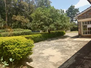 3bdrm Bungalow in Garden Estate, Roysambu for sale