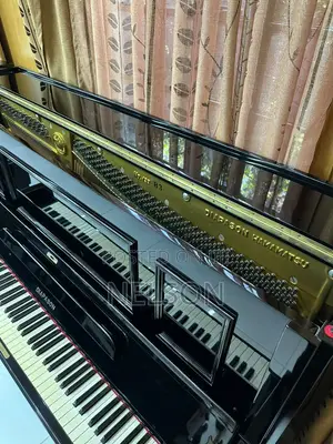 Diapason No. 122 B3 Upright Piano na Vifunguo vya Kweli vya Pembe za Ndovu