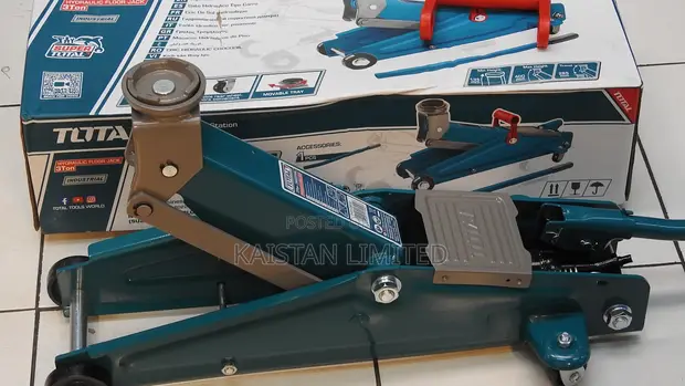 TOTAL 3 Ton Hydraulic Car Floor Jack ya Heavy Duty - 1