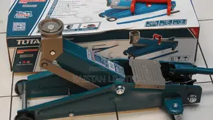 TOTAL 3 Ton Hydraulic Car Floor Jack ya Heavy Duty