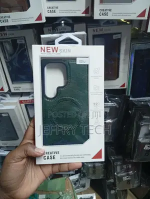 MagSafe Case for Samsung Galaxy S25 Ultra - White Retail Box