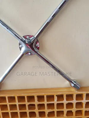 X-Type Wheel Spanner - Mpya Kabisa
