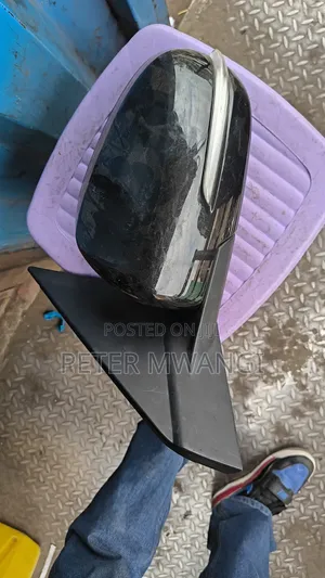 Suzuki Escudo Sidemirror (2015)