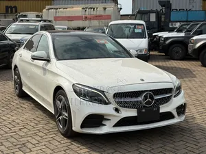 Mercedes-Benz C200 2019 Nyeupe