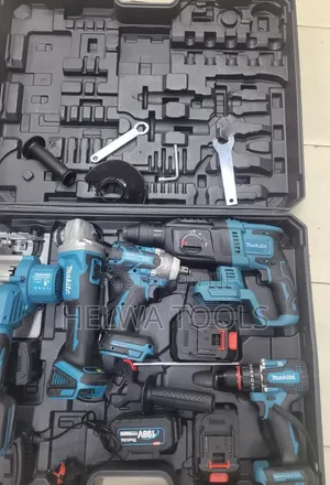Makita 5.0Ah Cordless Combo Set