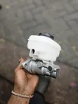 Brand New Master Cylinder for Toyota 7L - 5