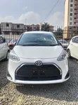 Toyota Sienta 2019 Nyeupe - 2