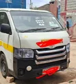 Toyota HiAce 2008 Nyeupe - 2