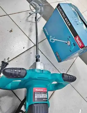 Makita 2600W Paint Mixer