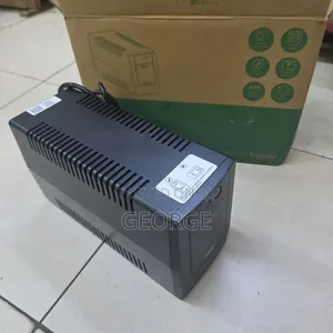 APC Easy UPS 2200VA 1200W BVG2200i-MSX na AVR