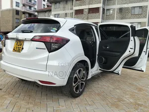 Honda Vezel 2019 Nyeupe