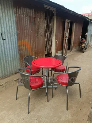 Viti vya Kisasa vya Mgongo Uliopinda vya Mgahawa na Meza