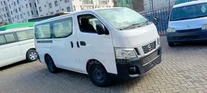 Nissan Caravan NV350 2014 Nyeupe
