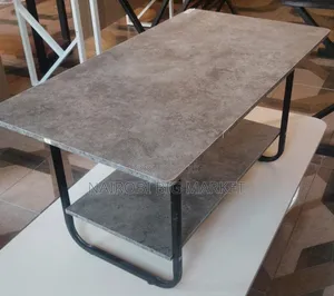 Meza ya Kahawa ya Kifahari ya Marble Iliyoagizwa