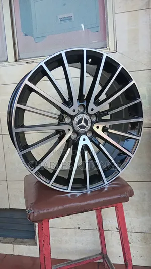 Rimu za Mercedes-Benz Inchi 19 Nyeusi Fedha