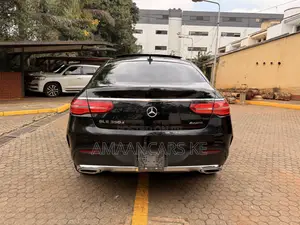 Mercedes-Benz GLE 350d 4MATIC 2017 Nyeusi