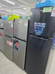 Von Fridge 247 Litres - 1