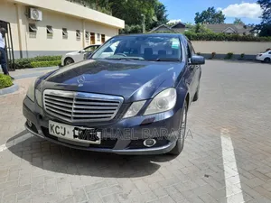 Mercedes-Benz E300 Avant-garde 2009