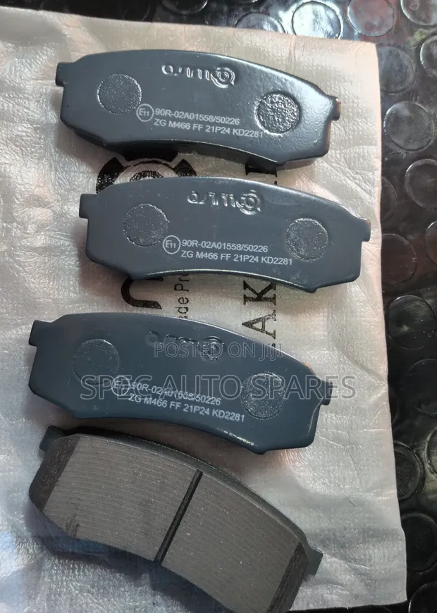 Rear Brake Pads for Toyota Prado 120/150 & Land Cruiser 79 - 1