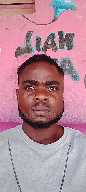 CV Mtaalamu wa Afya na Urembo