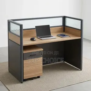 Modern Office Cubicle Workstation