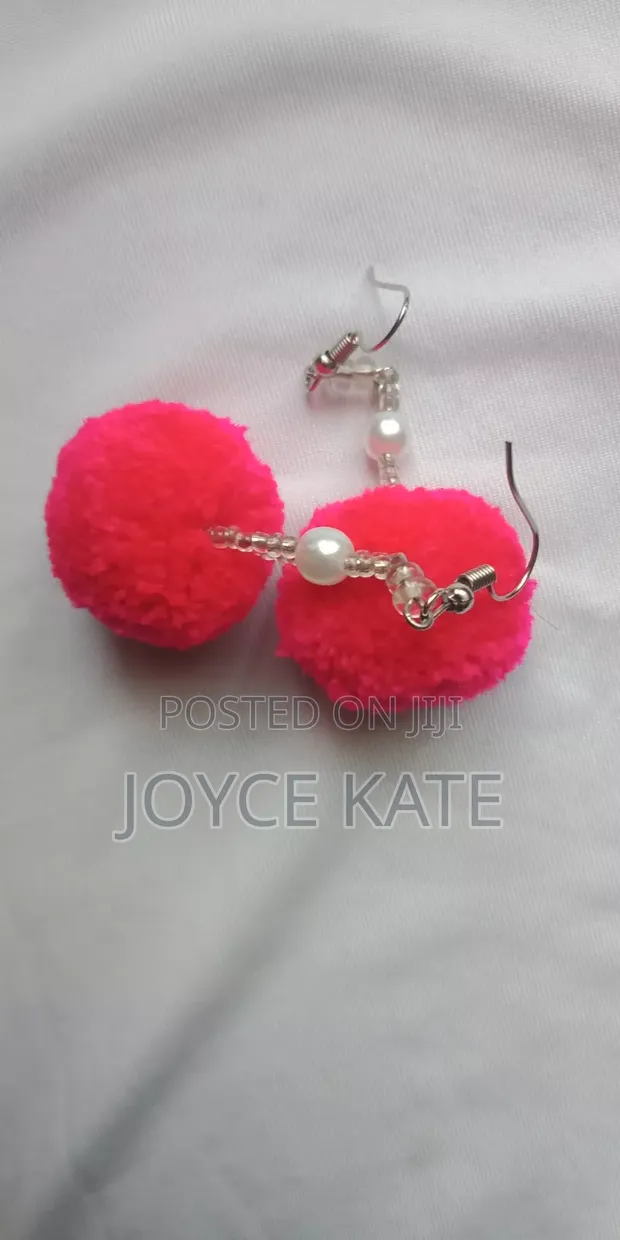 Pompom Woolen Earrings - 1