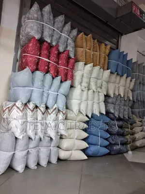 Cosy Throw Pillows - 5 Piece Set