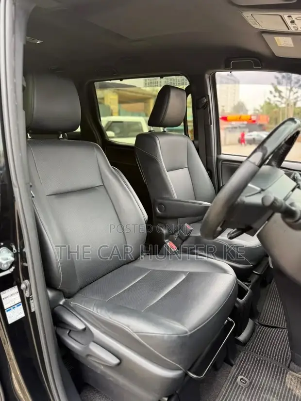 Toyota Esquire 2.0 FWD (7 Seater) 2019 Black - 1