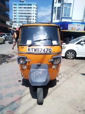 Piaggio Scooter 2019 Njano