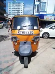 Piaggio Scooter 2019 Njano - 1