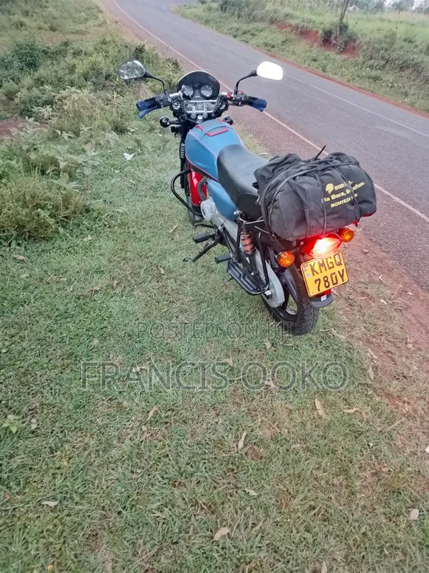 Bajaj Boxer 150 UG 2025 Red - 1