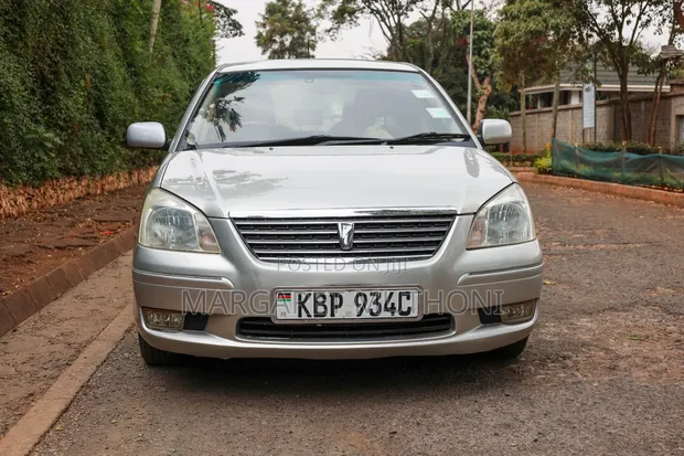 Toyota Premio 2005 Silver - 1