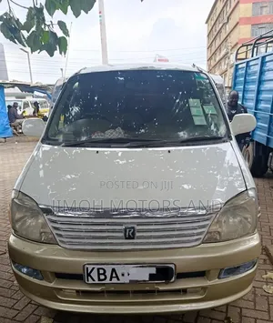 Toyota Regius 1998