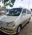 Toyota Regius 1998 - 3