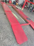 Heavy-Duty 4 Ton Scissor Car Lift - 1