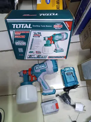 Total Heavy Duty Cordless Spray Gun 800ml