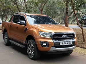 Ford Ranger Wildtrak 2018 Rangi ya Chungwa