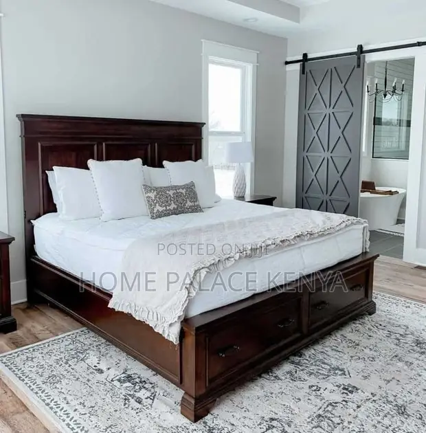 Elegant Modern Mahogany Wooden Bed - Queen Size - 1