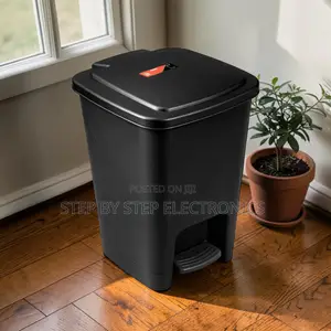 30L Hard Plastic Waste Garbage Pedal Bin
