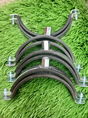 Heavy-Duty Rubber Clip 4"