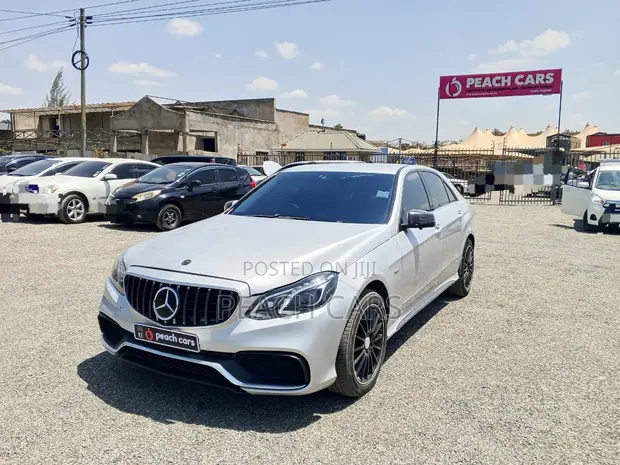 Mercedes-Benz E250 2010 Nyeupe - 1