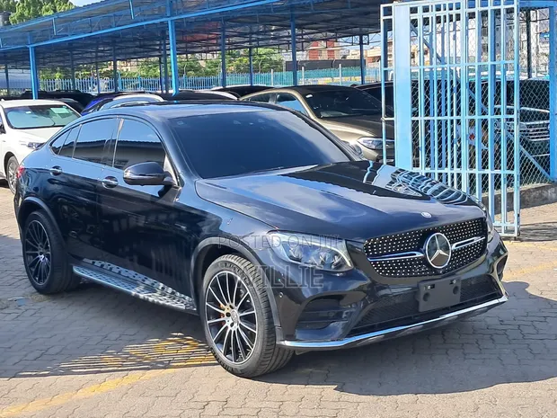 Mercedes-Benz C43 2018 Black - 1