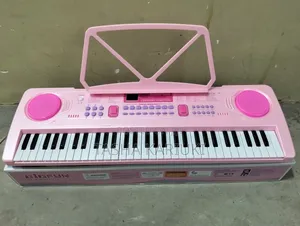 Piano ya Kielektroniki Inayochajiwa - Vifunguo 61 (Pink)
